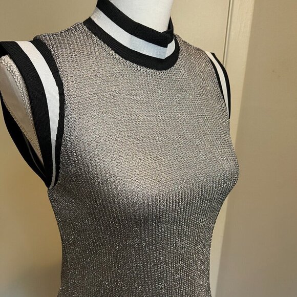 NWT BB Dakota Metallic Silver Knit Mock Neck Sleeveless Top, Size Small - Picture 4 of 15